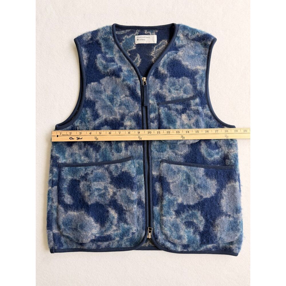 Universal Works Mens Flower Wool Fleece Gilet Vest in Navy Size XS - Picture 4 of 6
